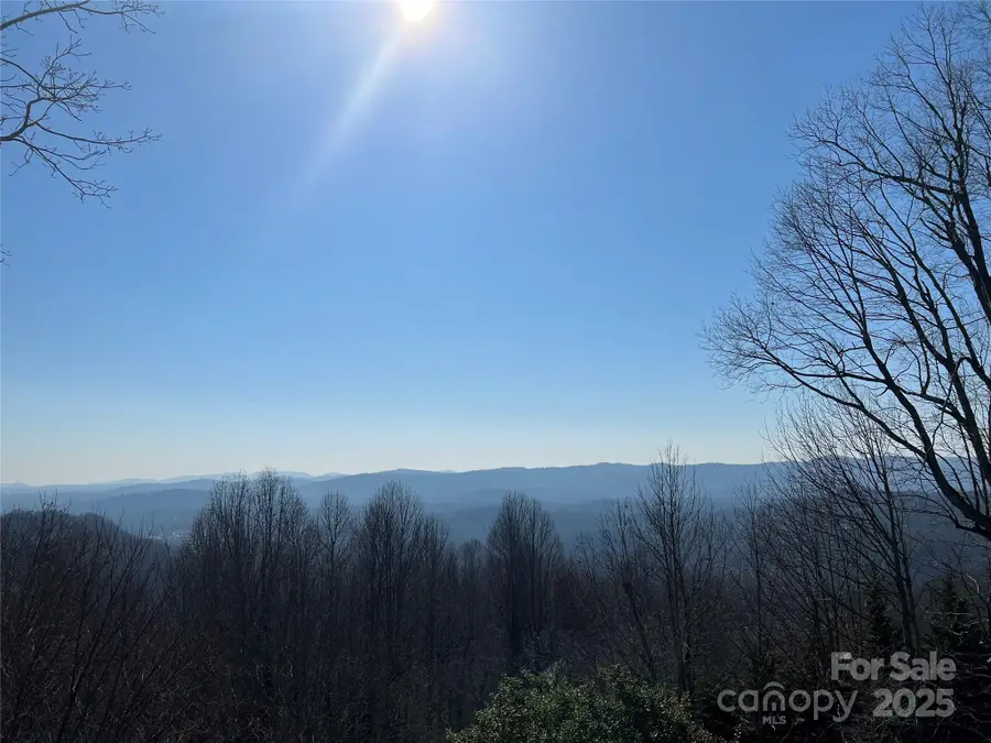 300 Roberts Drive, Hendersonville, NC 28739 - Image #2