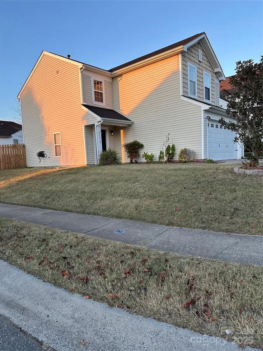 2438 Mason Mill Place, Charlotte, NC 28273 - Image #2