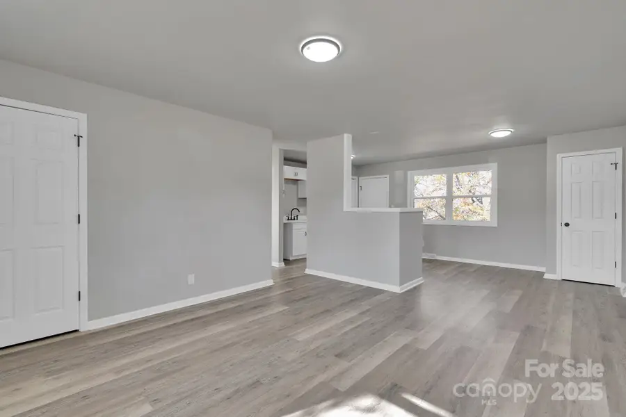 2545 Abelwood Road, Charlotte, NC 28216 - Image #2