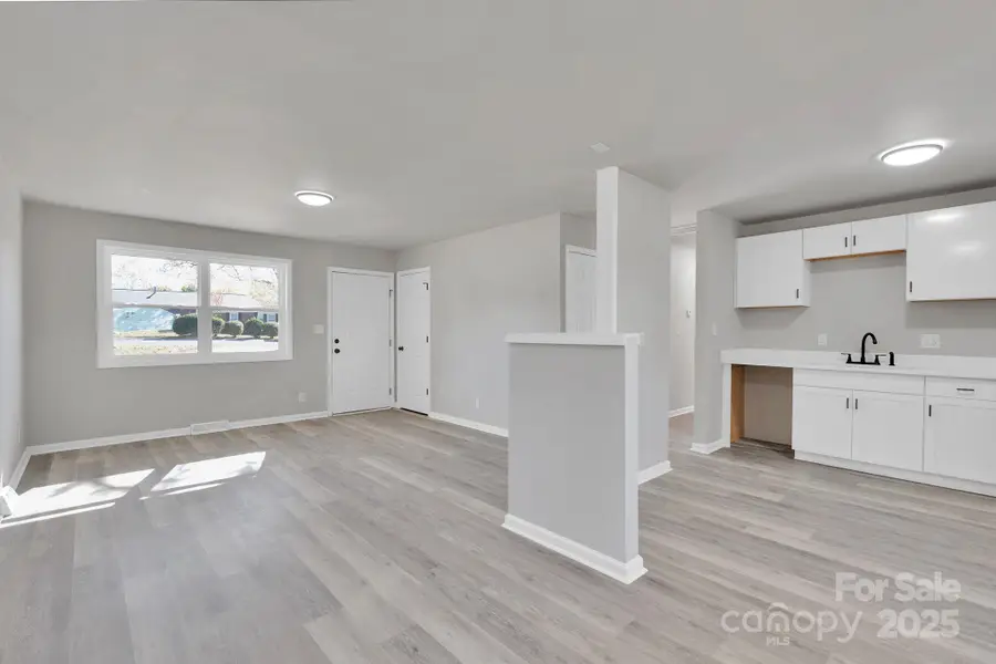 2545 Abelwood Road, Charlotte, NC 28216 - Image #3