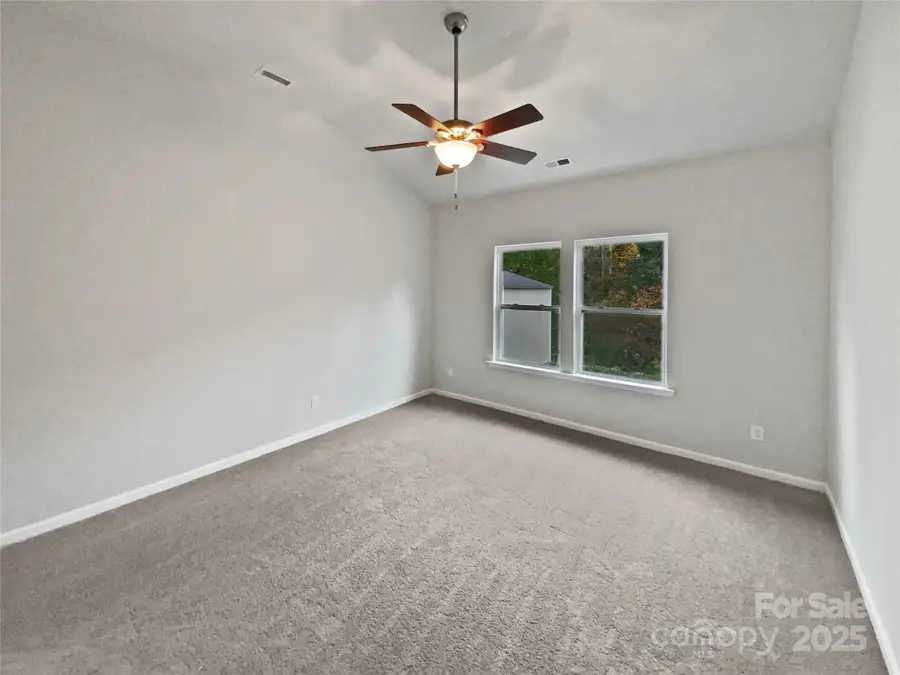 11203 Pond Valley Court, Charlotte, NC 28269 - Image #3