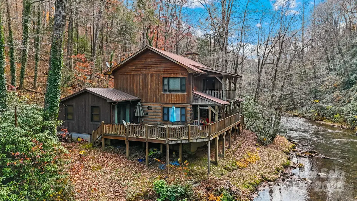 4662 Rainbow Springs Road, Franklin, NC 28734 - Image #1