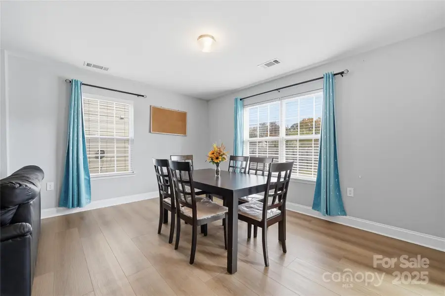 4924 Acorn Forest Lane, Charlotte, NC 28269 - Image #3