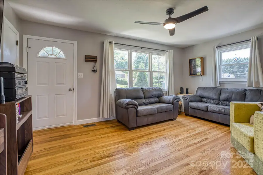 111 Baxter Street, Morganton, NC 28655 - Image #3