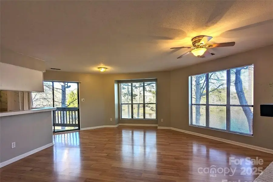 8137 Cedar Glen Drive, Charlotte, NC 28212 - Image #3