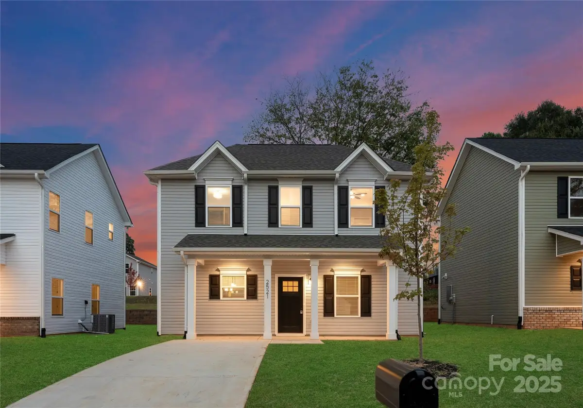 2719 Willow Street, Charlotte, NC 28208 - Image #1