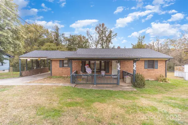 407 Forestway Drive, Mount Holly, NC 28120