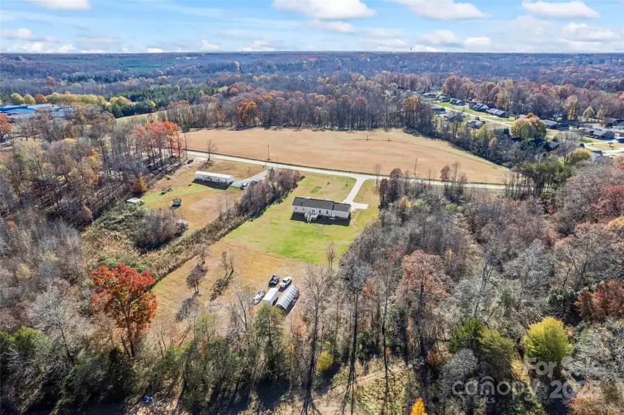 501 Chestnut Grove Road, Statesville, NC 28625 - Image #2