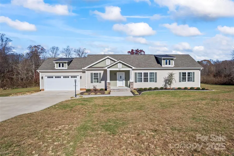 501 Chestnut Grove Road, Statesville, NC 28625 - Image #3