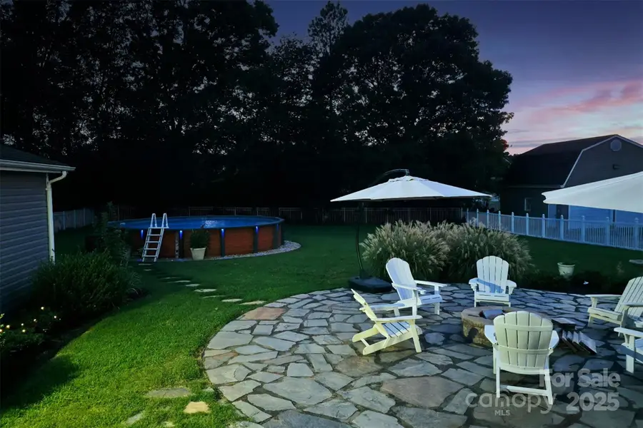 16917 Knoxwood Drive, Huntersville, NC 28078 - Image #3