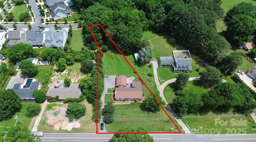 9808 Washam Potts Road, Cornelius, NC 28031 - Image #3