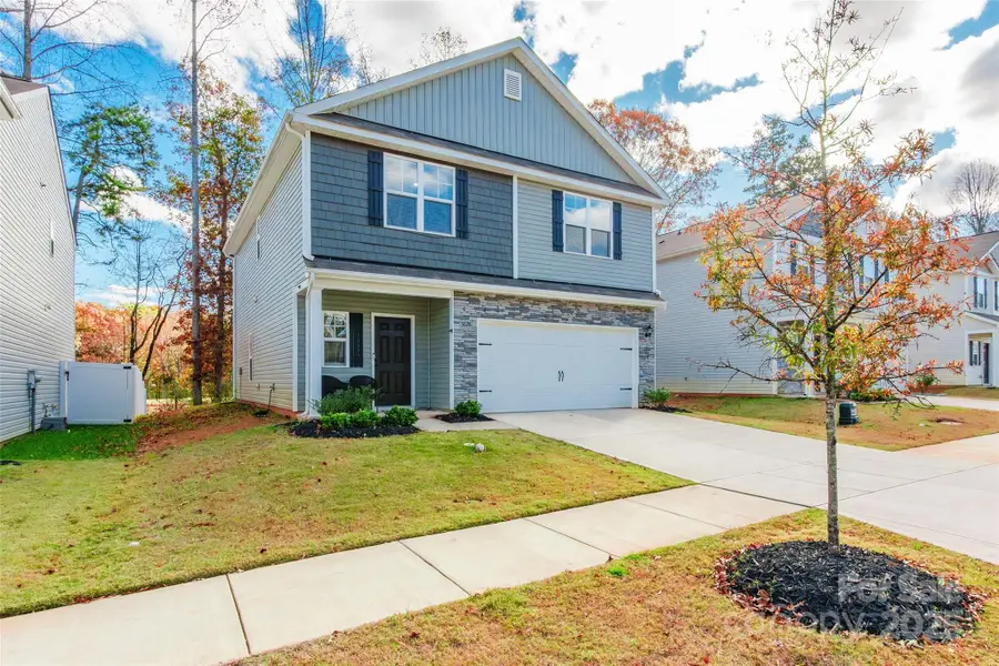 3228 Mcgee Hill Drive, Charlotte, NC 28216 - Image #2