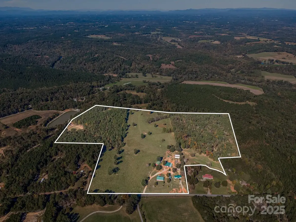398 W V Thompson Road, Rutherfordton, NC 28139 - Image #1