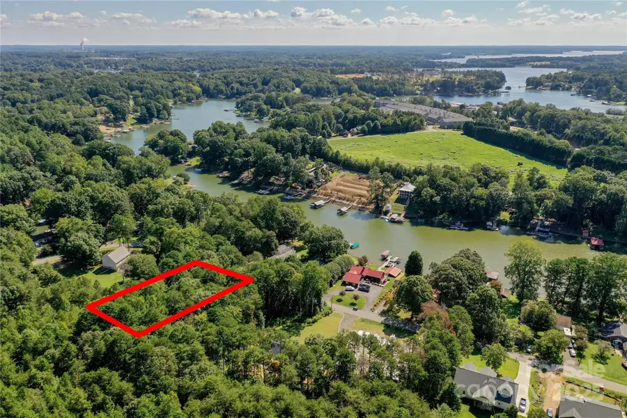 6968 Navajo Trail, Sherrills Ford, NC 28673 - Image #2