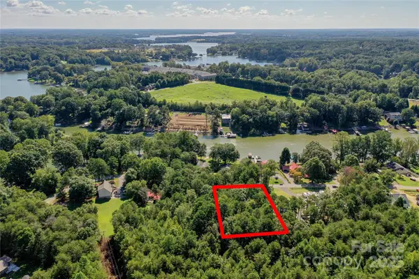 6960 Navajo Trail, Sherrills Ford, NC 28673