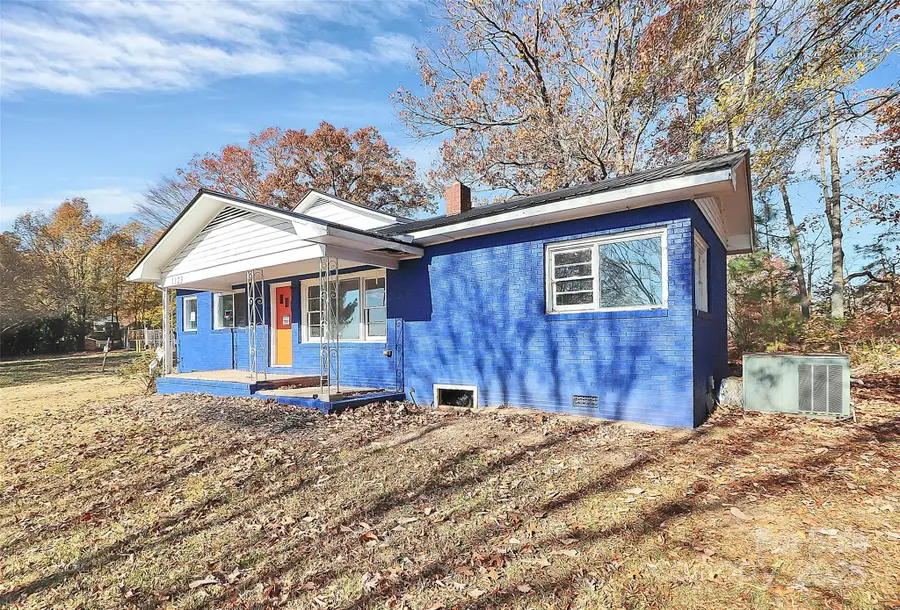 1123 E Gaston Street, Lincolnton, NC 28092 - Image #2