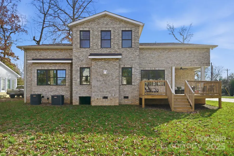 101 Mcalway Road, Charlotte, NC 28211 - Image #2