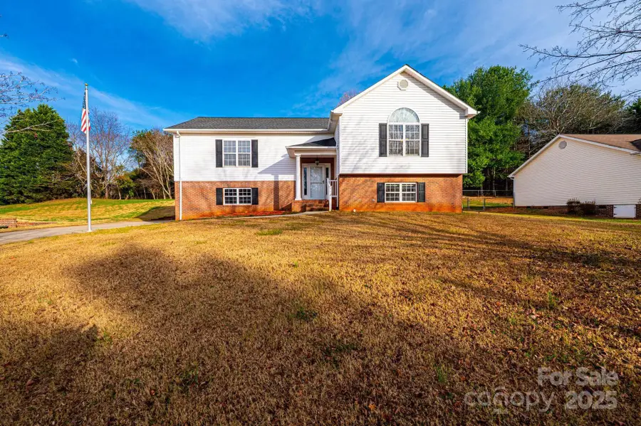 112 Meadowcreek Drive #35, Hudson, NC 28638 - Image #2