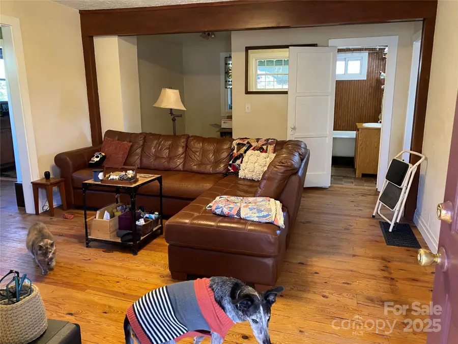 24 Ridge Avenue, Asheville, NC 28803 - Image #2