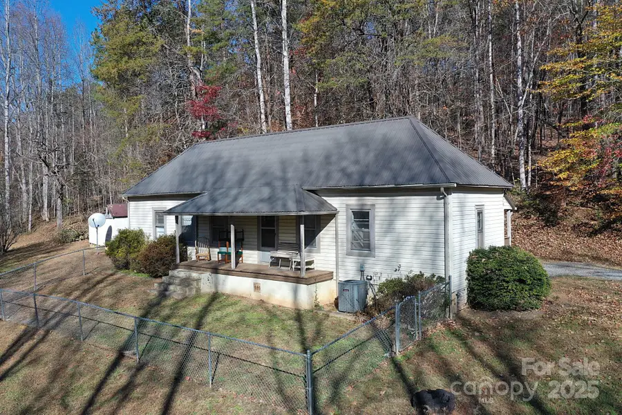 478 Foxwood Drive, Marion, NC 28752 - Image #2