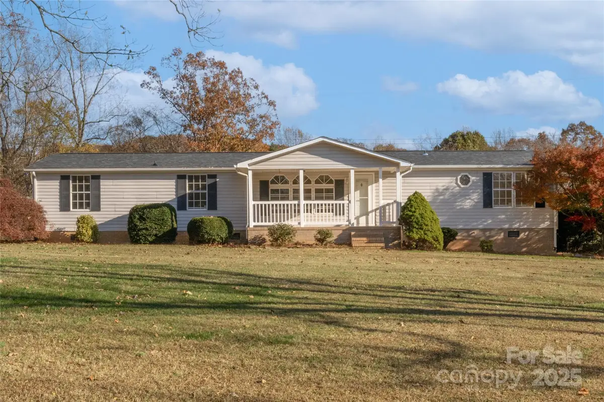 141 Sunburst Lane, Mocksville, NC 27028 - Image #1