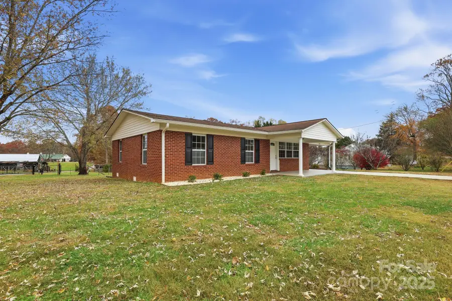 1618 Union Grove Road, Lenoir, NC 28645 - Image #2