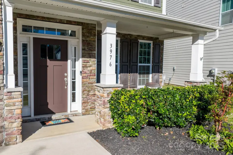 3976 Lake Breeze Drive, Sherrills Ford, NC 28673 - Image #2