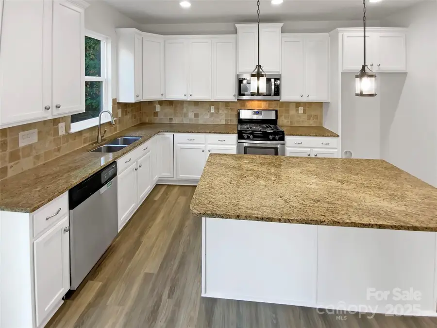 1019 Hamil Ridge Drive, Waxhaw, NC 28173 - Image #2