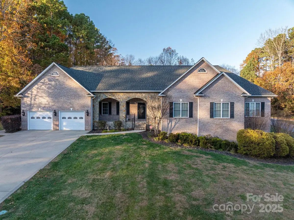7522 Turnberry Lane, Stanley, NC 28164 - Image #1