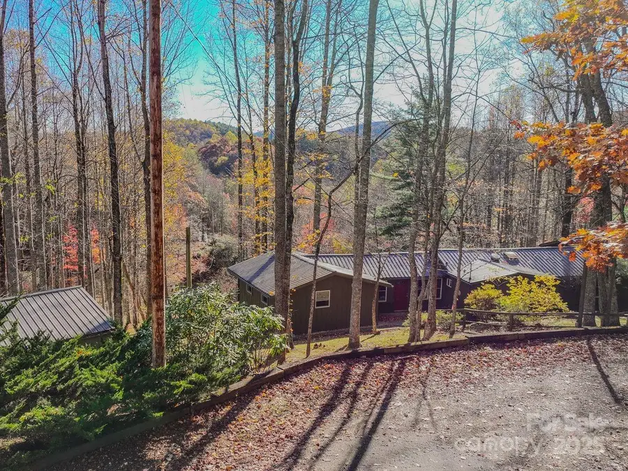 2626 Dendy Orchard Road, Highlands, NC 28741 - Image #2