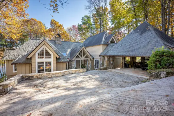 132 Red Bird Circle, Lake Toxaway, NC 28747