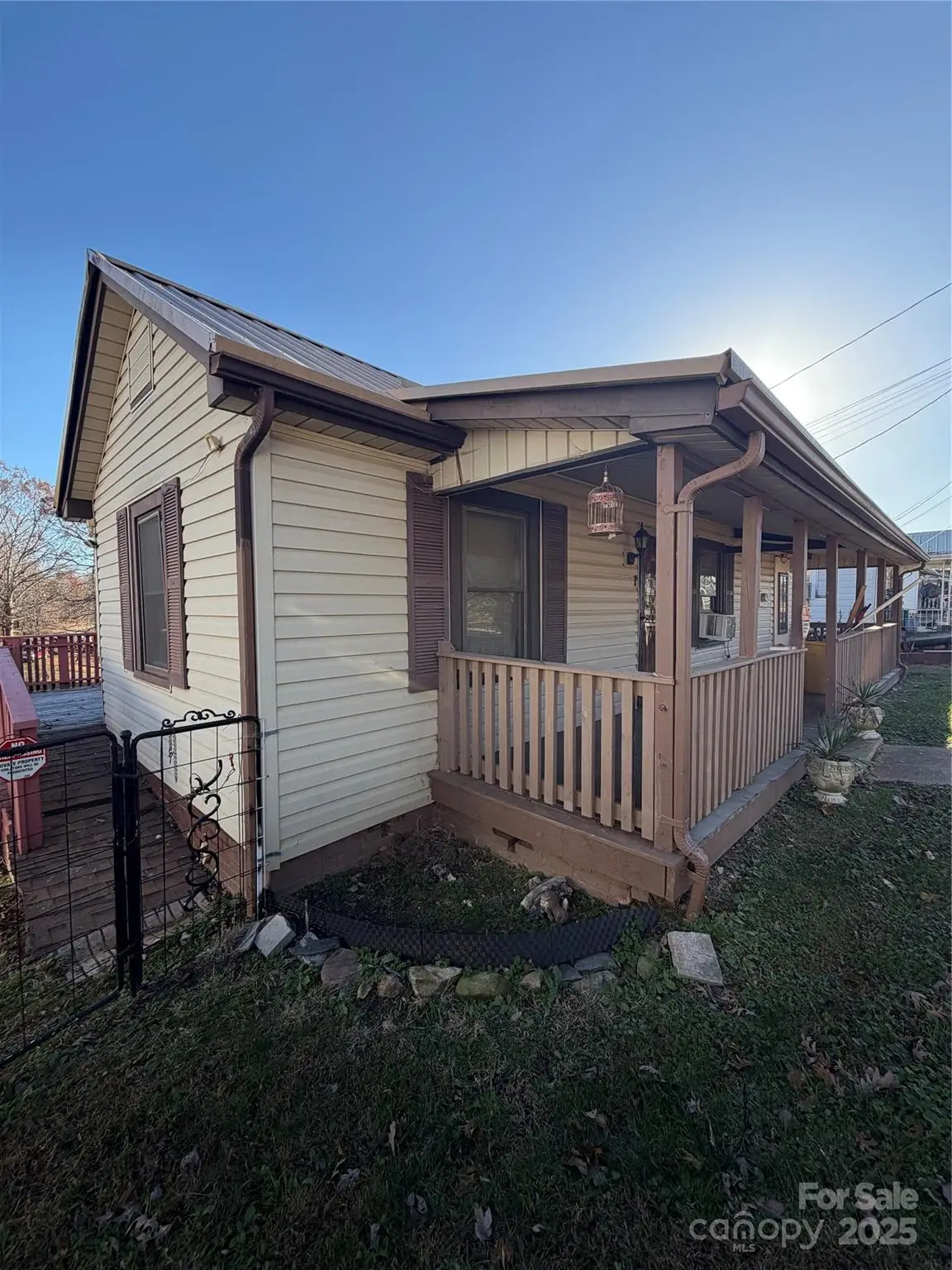 286 School Street, Marion, NC 28752 - Image #1