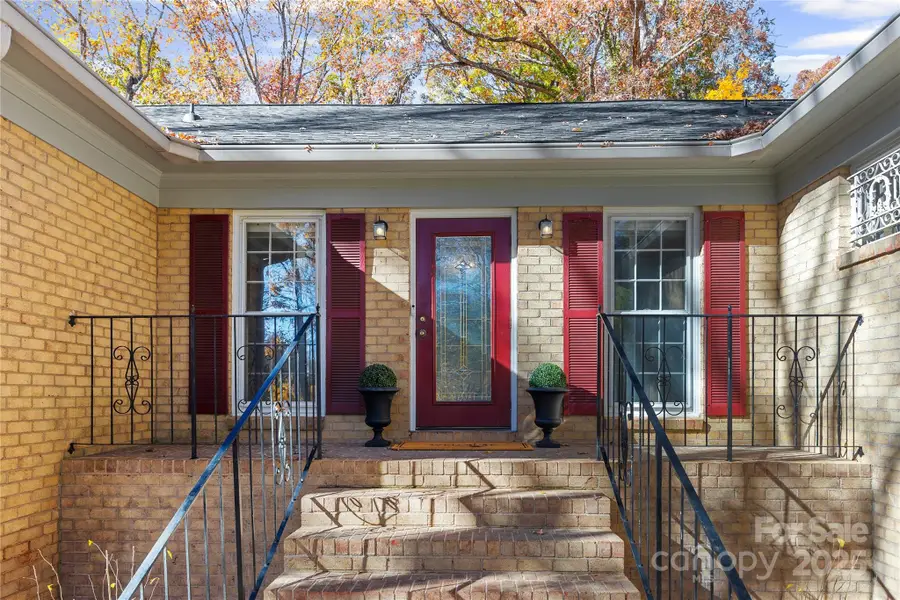 1620 Millbrook Lane, Fort Mill, SC 29708 - Image #3