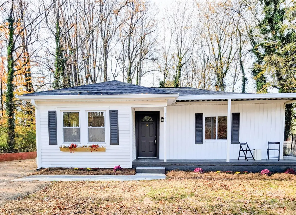 428 E Division Avenue, Salisbury, NC 28144 - Image #1