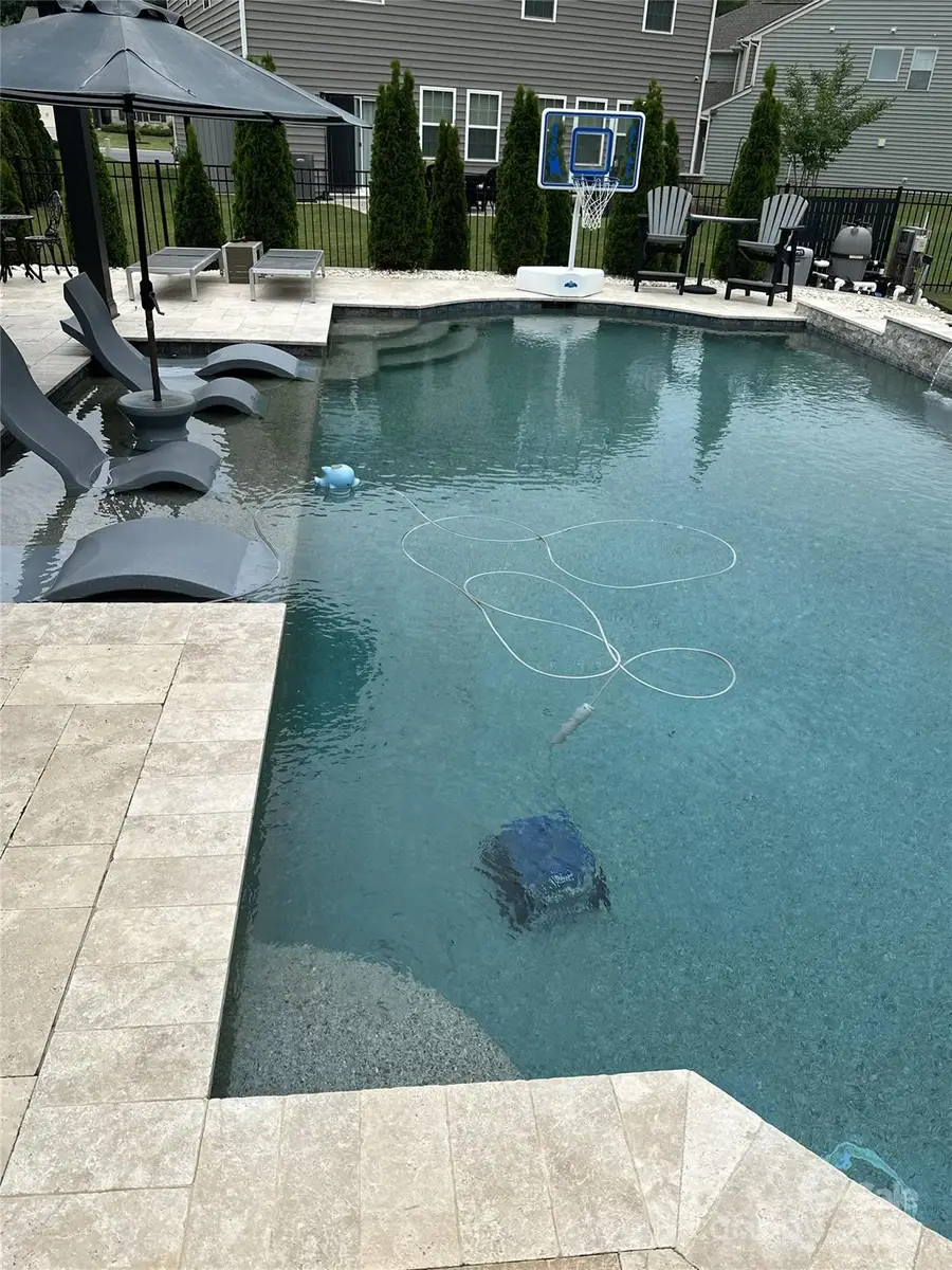 2412 Napa Valley Drive, Waxhaw, NC 28173 - Image #2