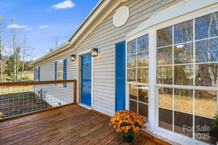 398 Dogwood Drive, Bakersville, NC 28705 - Image #3