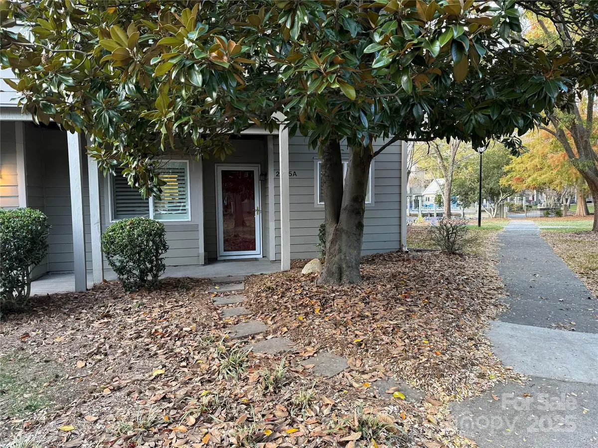 2525 A Stockbridge Drive, Charlotte, NC 28210 - Image #1