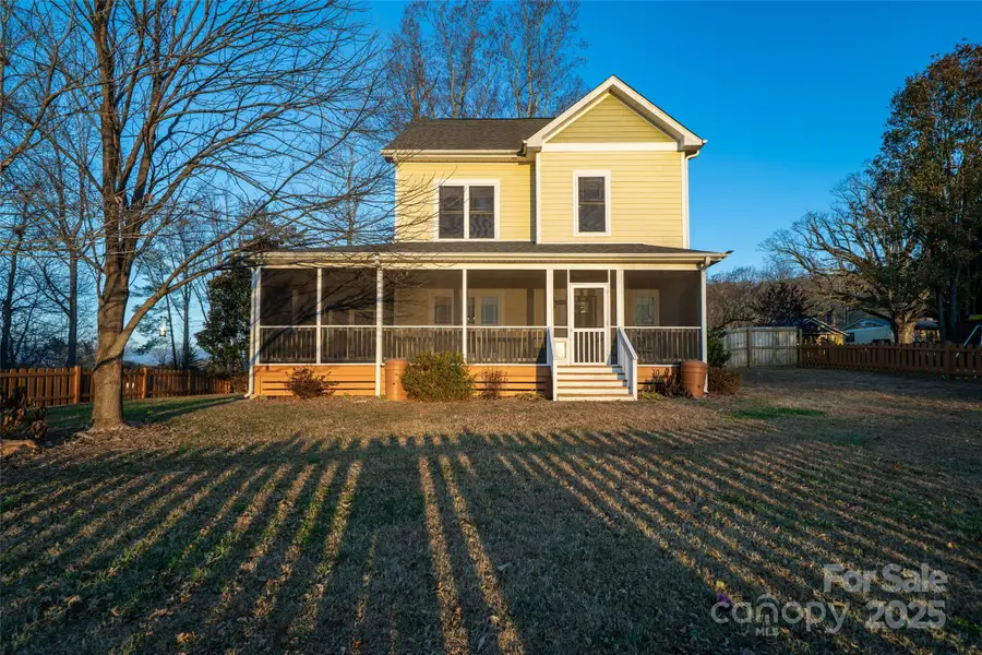 11 Forest Park Lane, Asheville, NC 28803 - Image #2