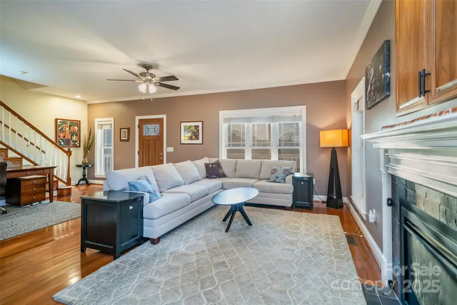 11 Forest Park Lane, Asheville, NC 28803 - Image #3