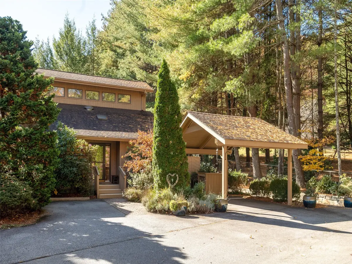 604 Spanish Oak Lane, Hendersonville, NC 28791 - Image #1