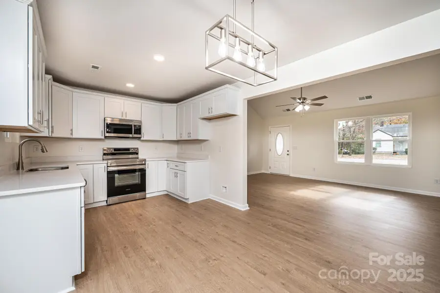 113 10th Avenue Se, Hickory, NC 28602 - Image #3