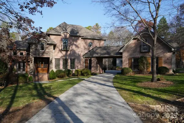 2504 White Thorne Lane, Waxhaw, NC 28173