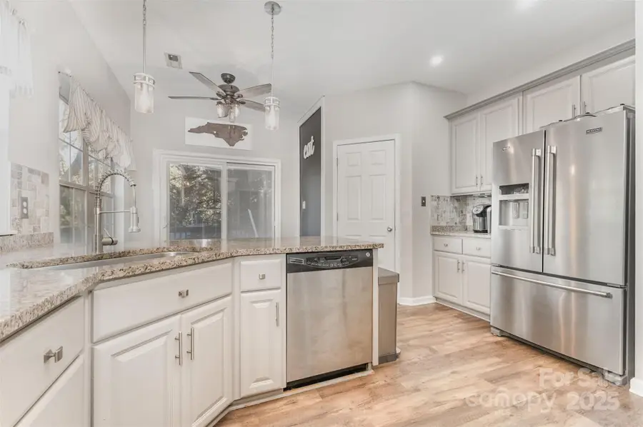 8740 Sam Dee Road, Charlotte, NC 28215 - Image #2