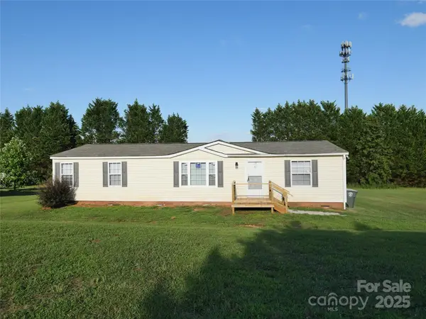 2168 Sterling Ridge Drive, Newton, NC 28658