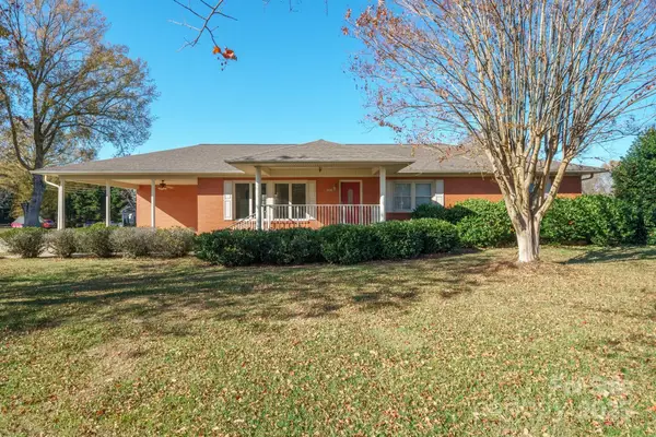 484 Stutts Road, Mooresville, NC 28117