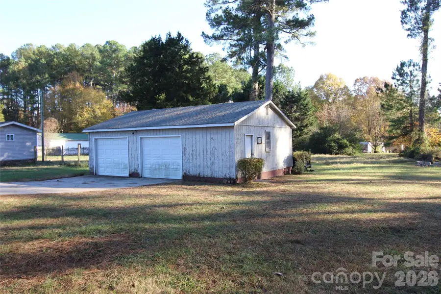 107 Pine Tree Road, Statesville, NC 28677 - Image #2