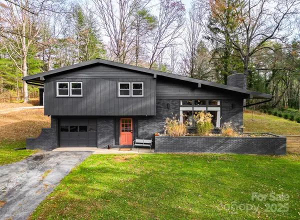 98 Brightwater Heights Drive, Hendersonville, NC 28791