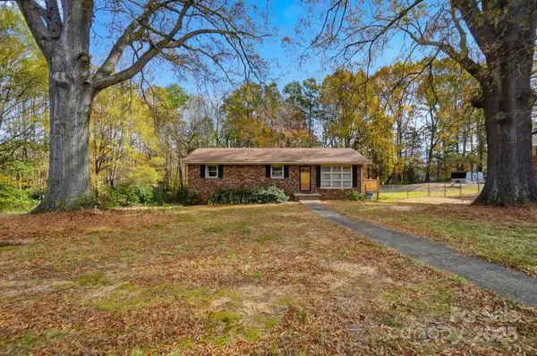 304 Tanglewood Drive, Kannapolis, NC 28081