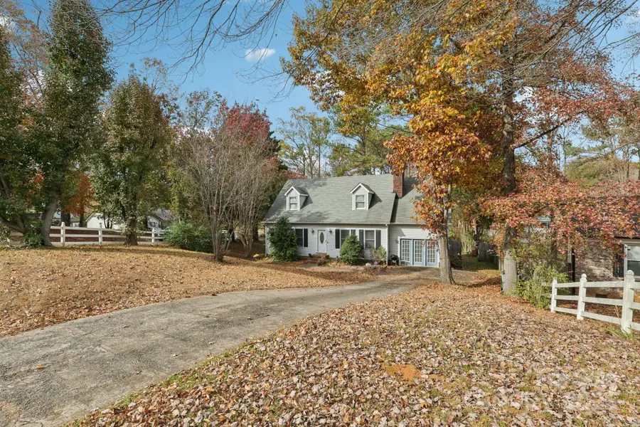 6137 Loch Arbor Lane, Mint Hill, NC 28227 - Image #3