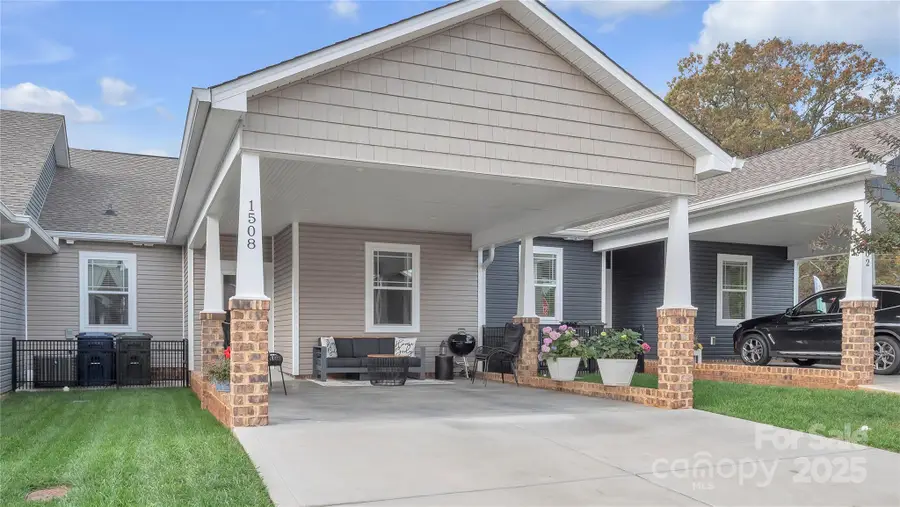 1508 28th Street Lane Se, Hickory, NC 28602 - Image #2